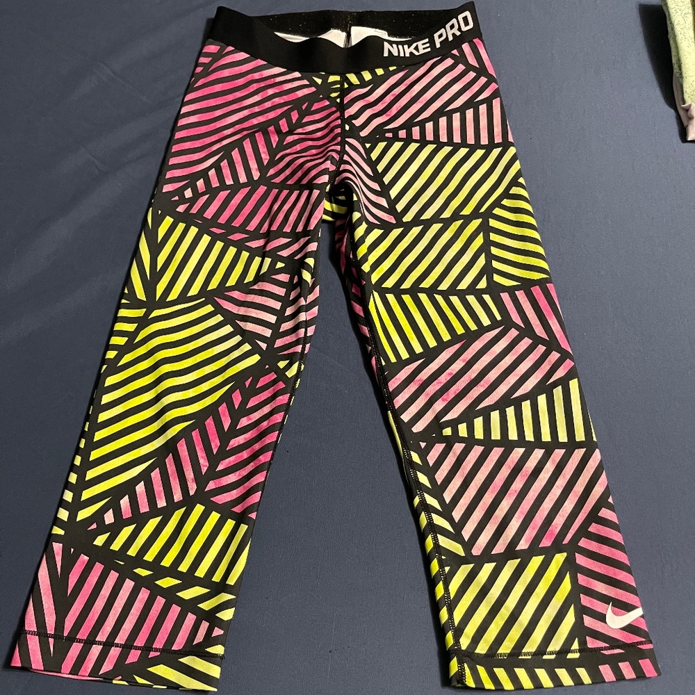 Nike workout leggings
